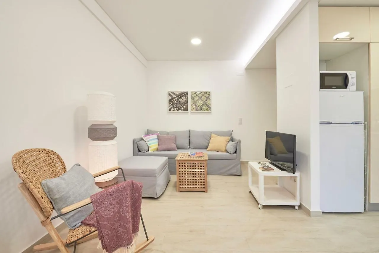 Light Apartment With Amazing Balcony, By Timecooler Lisboa Portugal