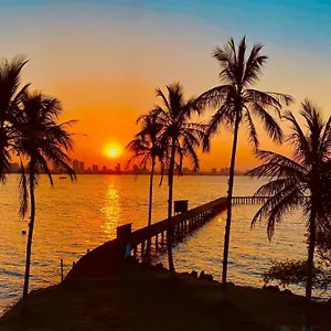 Apartamento na Praia Alegre próximo ao Beto Carrero com vista parcial para o mar - Penha-SC Apt201 , Penha (Santa Catarina) Brasil
